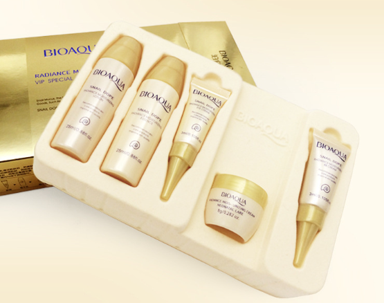 Подарочный набор с муцином улитки BIOAQUA Snail Radiance Moisturizing Vip Special Gift 5 в 1 030901 фото