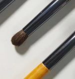 Пензлик для розтушовування тіней з натурального ворсу дерев'яна ручка ворс поні №2 070406 фото